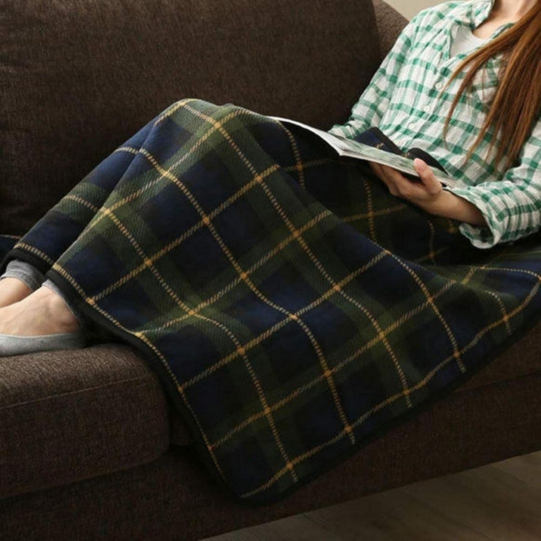 Cozy Wearable Blanket ❄️